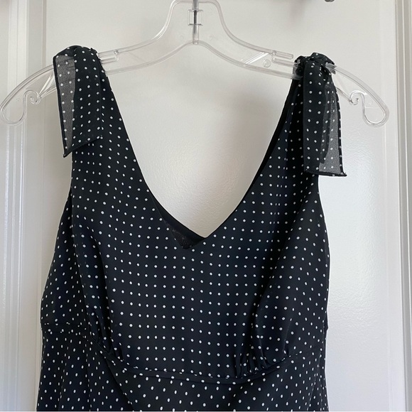 LOFT Black and White Sleeveless V-Neck Dress - Picture 3 of 6